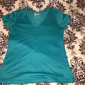 Women’s Nike shirt